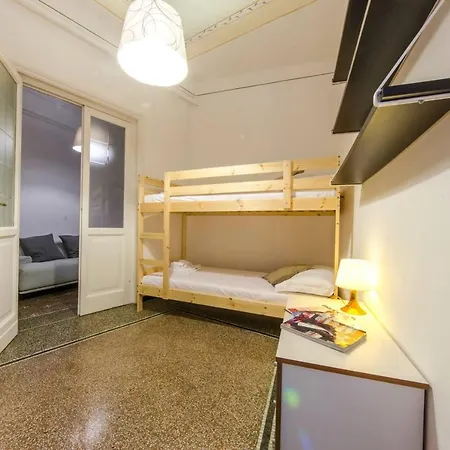 Hintown Castelletto Family Flat Apartamento Génova